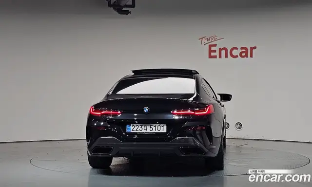 BMW 8 серия 2025 4.4 автомат (гидро), миниатюра 3