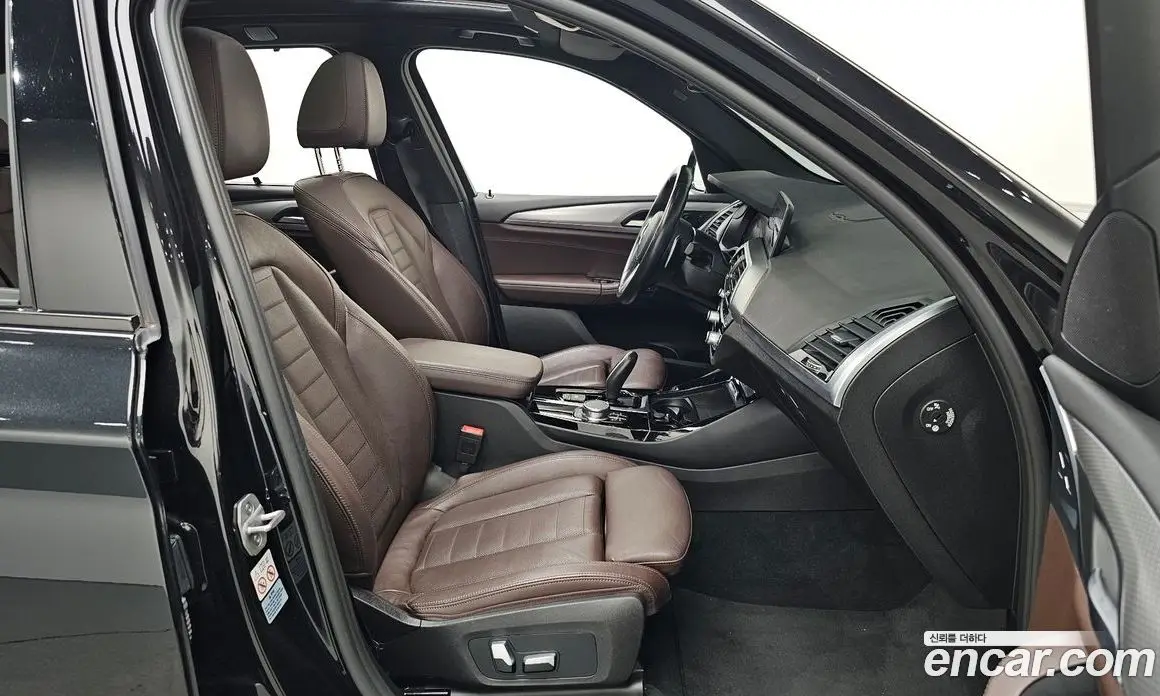 BMW X3 2021 2.0 автомат (гидро), фото 16