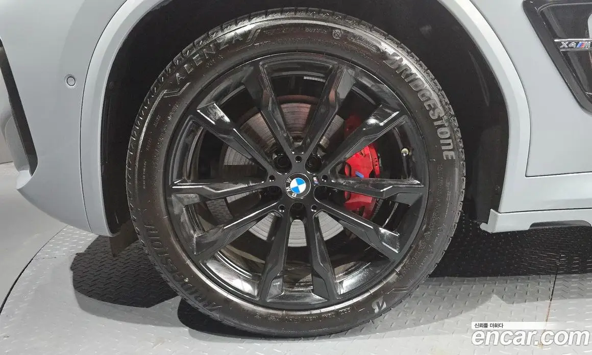 BMW X4 2025 2.0 автомат (гидро), фото 5