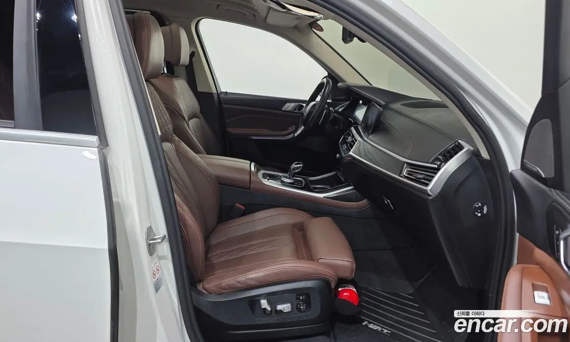 BMW X7 2022 3.0 автомат (гидро), фото 17