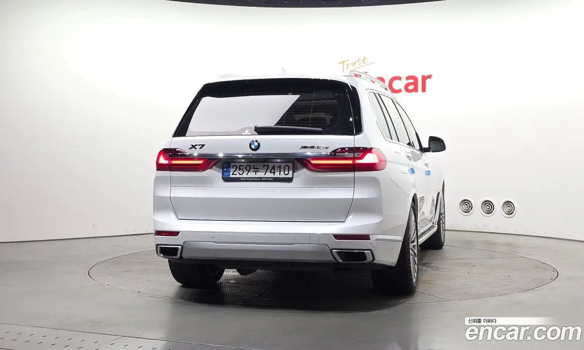 BMW X7 2022 3.0 автомат (гидро), фото 4
