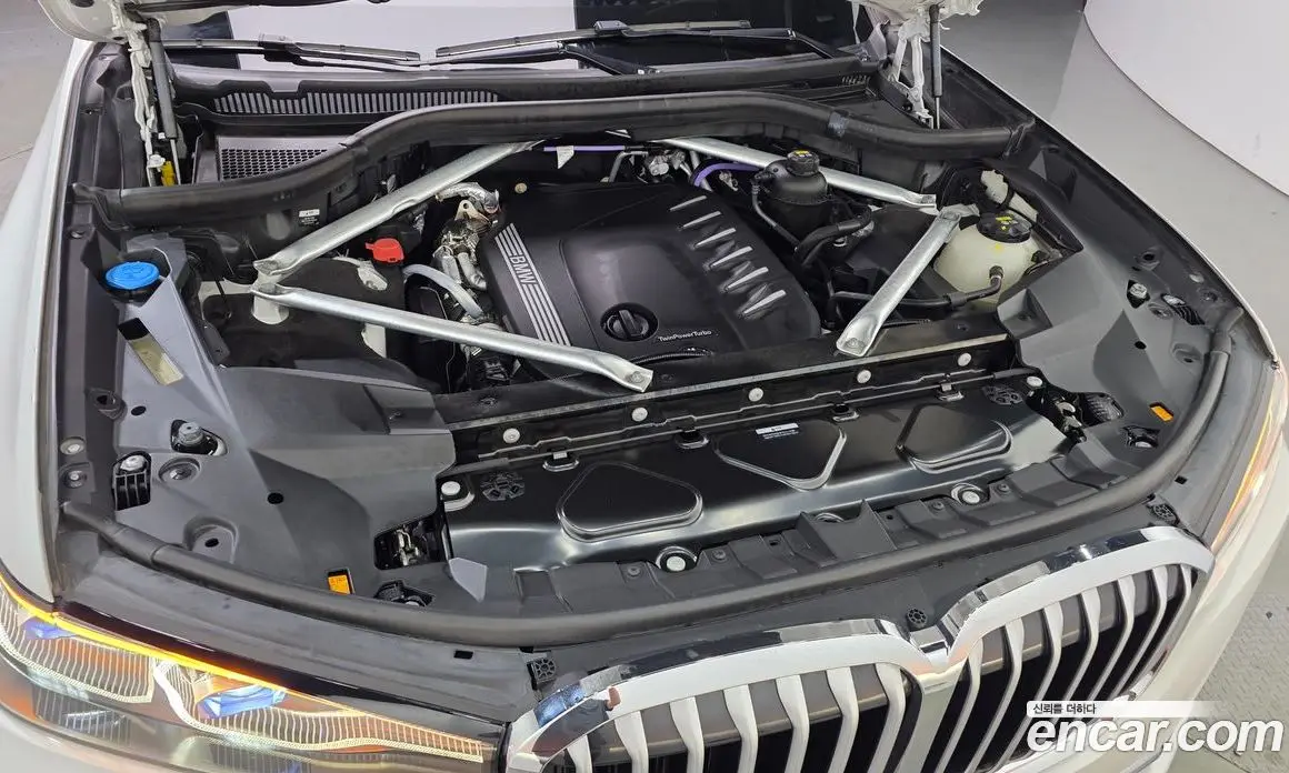 BMW X7 2022 3.0 автомат (гидро), фото 6