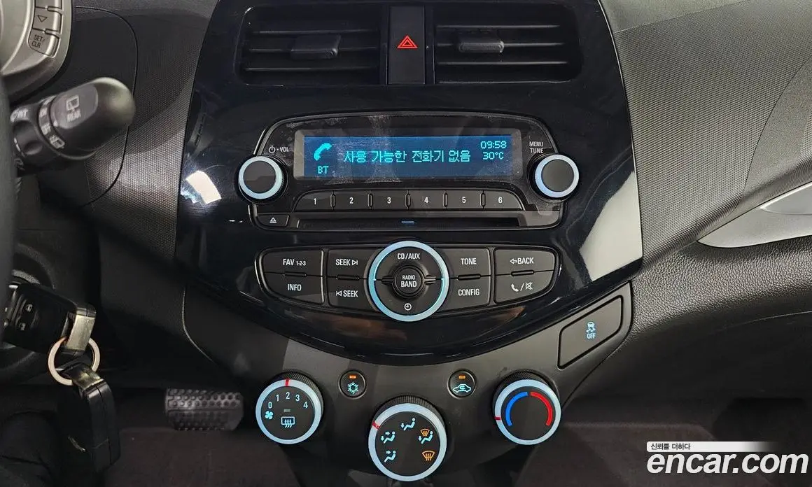 Chevrolet Spark 2015 1.0 автомат (гидро), фото 24