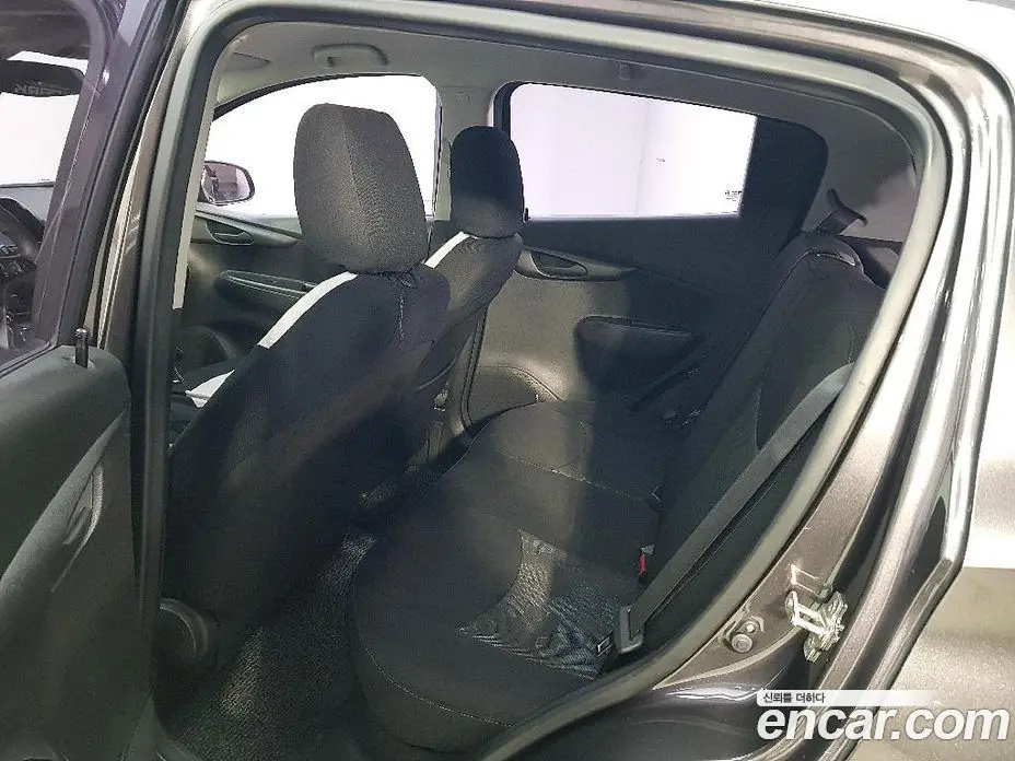 Chevrolet Spark 2015 1.0 автомат (гидро), фото 8