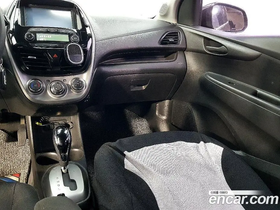 Chevrolet Spark 2015 1.0 автомат (гидро), фото 9