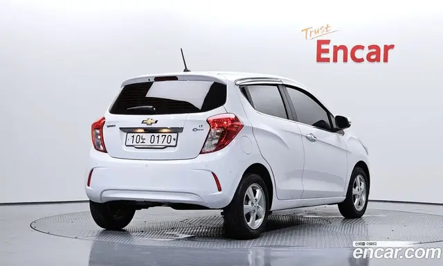 Chevrolet Spark 2016 1.0 автомат (гидро), миниатюра 2