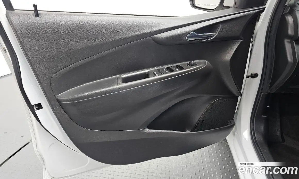 Chevrolet Spark 2016 1.0 автомат (гидро), фото 14
