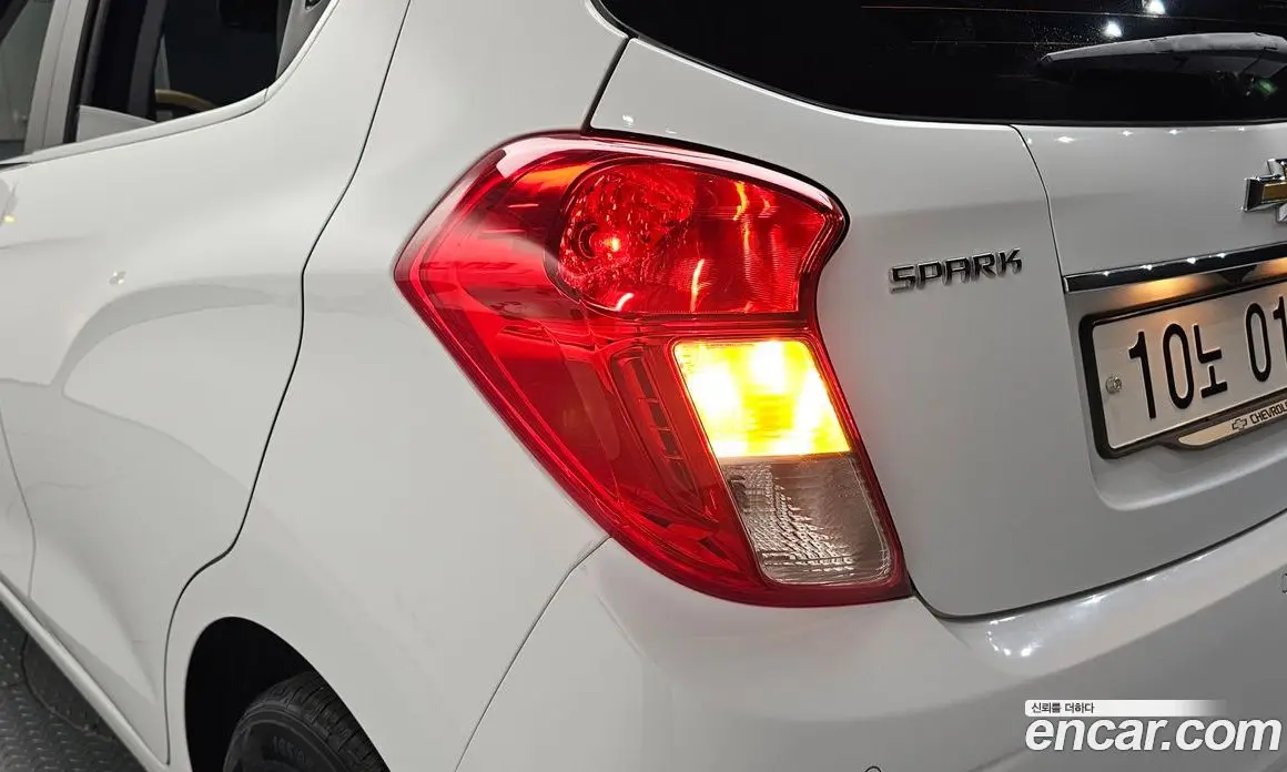 Chevrolet Spark 2016 1.0 автомат (гидро), фото 9