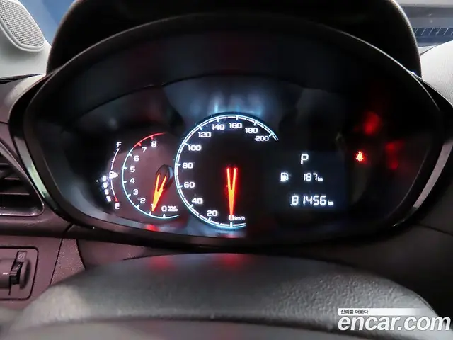 Chevrolet Spark 2016 1.0 автомат (гидро), миниатюра 8