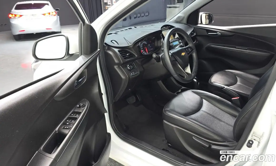 Chevrolet Spark 2018 1.0 автомат (гидро), фото 13
