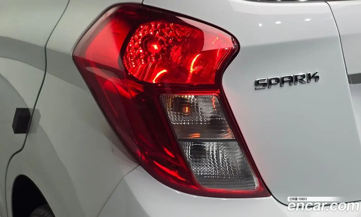Chevrolet Spark 2018 1.0 автомат (гидро), фото 9