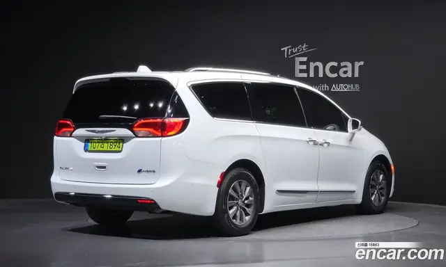 Chrysler Pacifica 2020 3.6 автомат (гидро), миниатюра 2