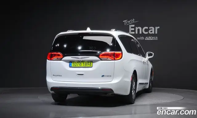 Chrysler Pacifica 2020 3.6 автомат (гидро), миниатюра 4