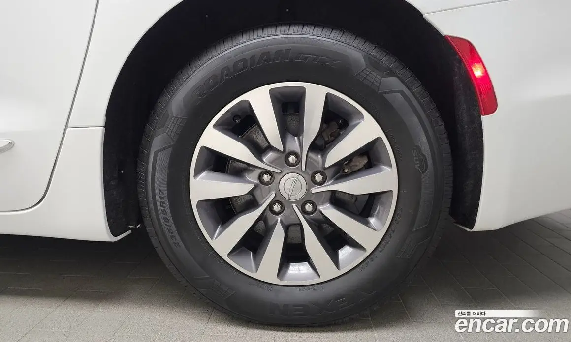 Chrysler Pacifica 2020 3.6 автомат (гидро), фото 7