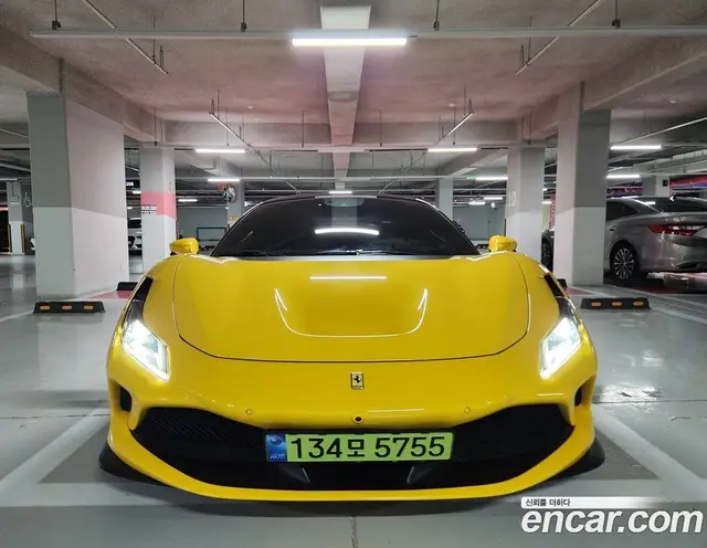 Ferrari F8 2021 3.9 автомат (гидро), миниатюра 2