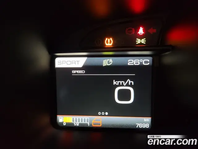 Ferrari F8 2021 3.9 автомат (гидро), миниатюра 9