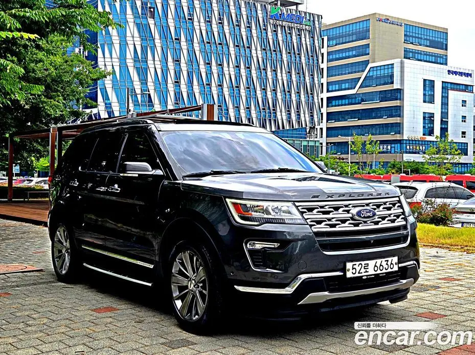 Ford Explorer 2018 2.3 автомат (гидро), фото 5