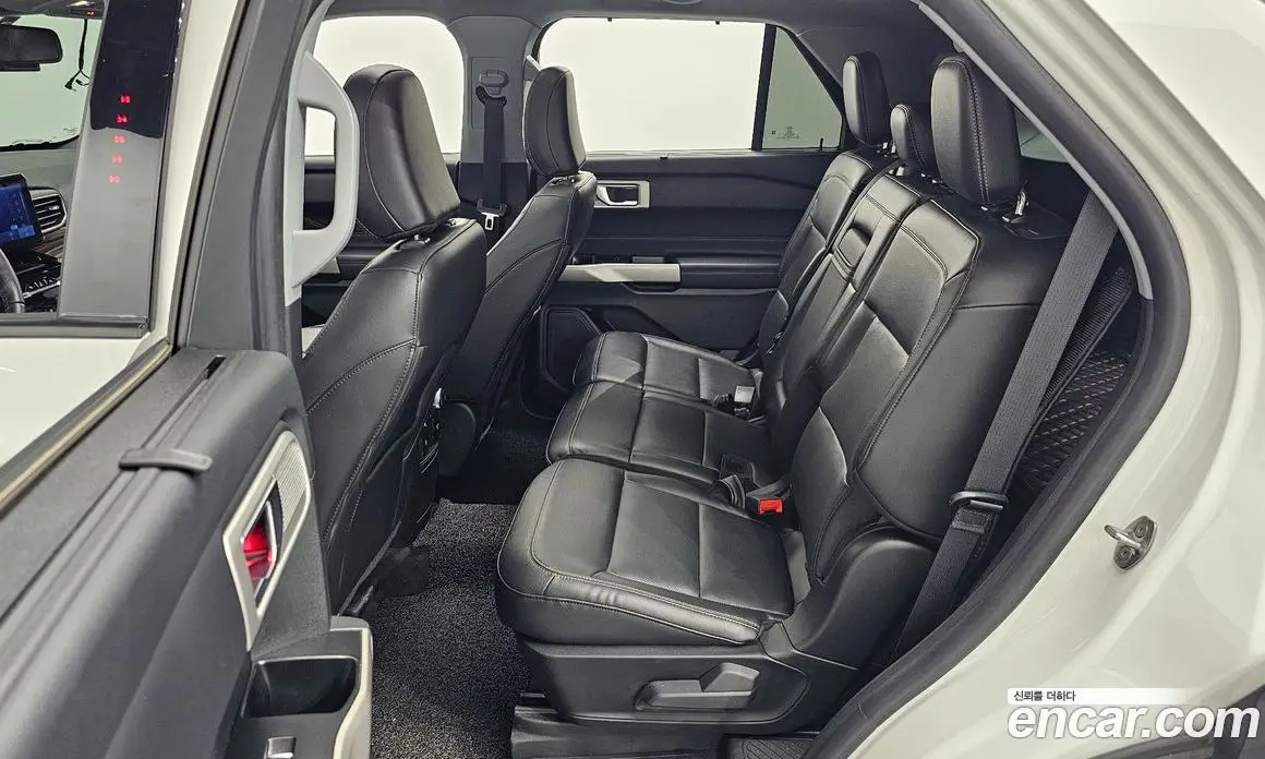 Ford Explorer 2022 2.3 автомат (гидро), фото 17