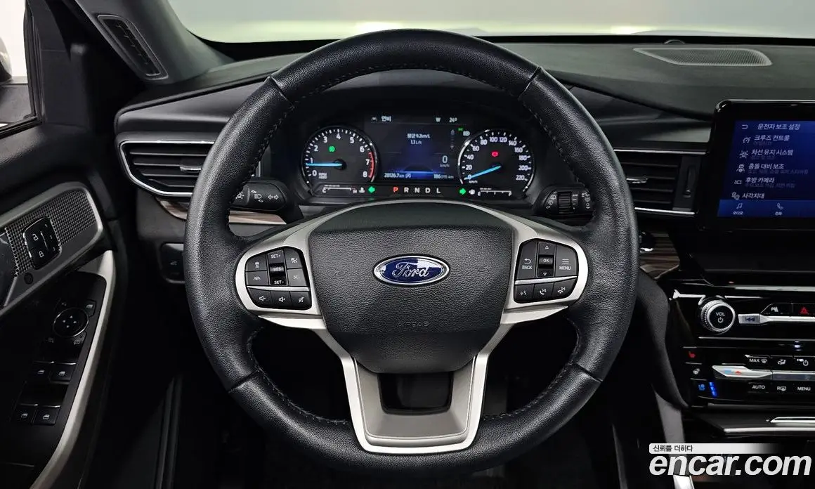 Ford Explorer 2022 2.3 автомат (гидро), фото 18