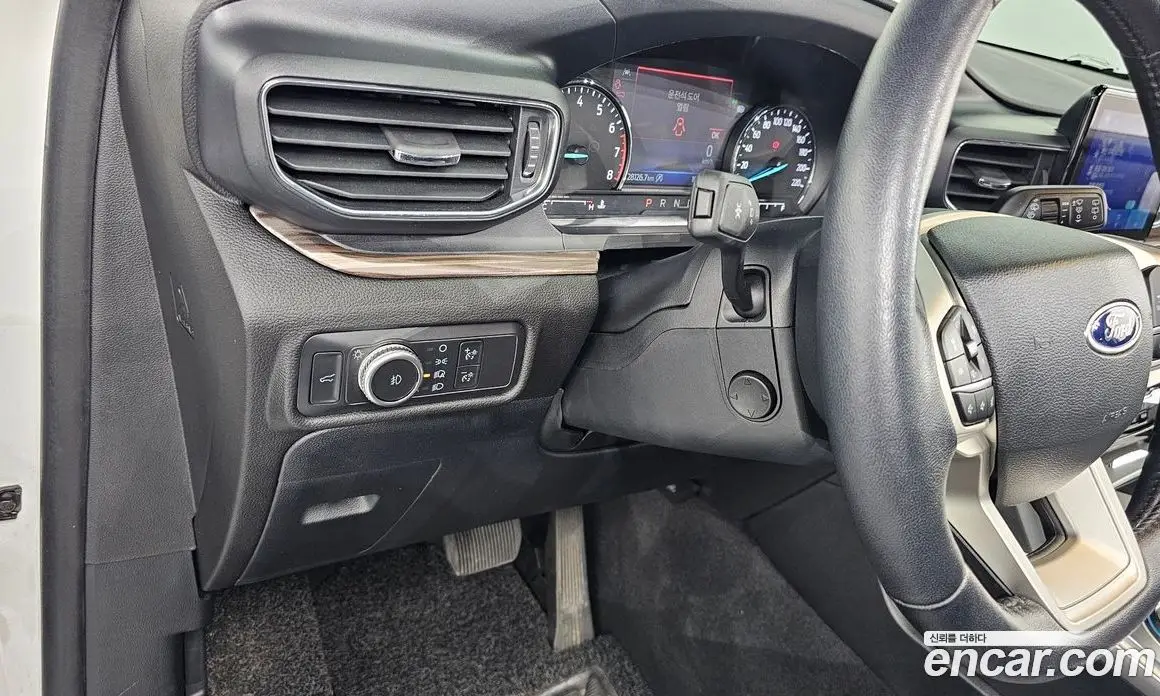 Ford Explorer 2022 2.3 автомат (гидро), фото 22