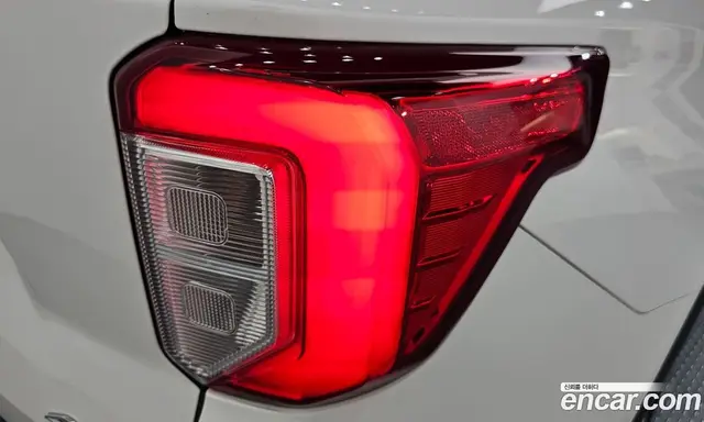Ford Explorer 2022 2.3 автомат (гидро), миниатюра 8