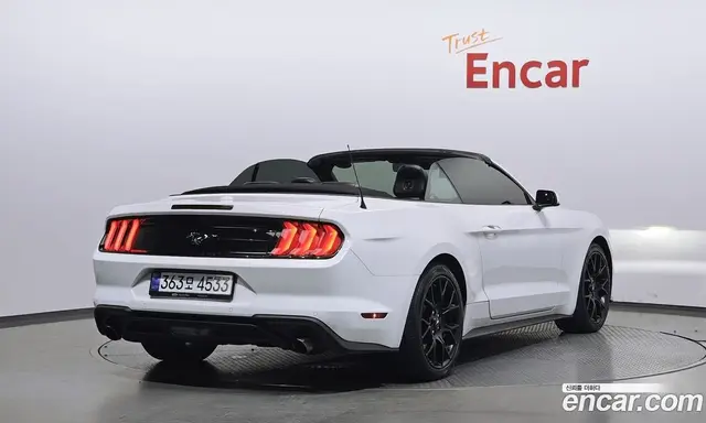 Ford Mustang 2021 2.3 автомат (гидро), миниатюра 2