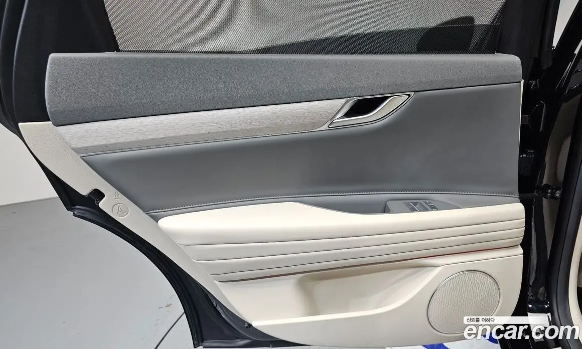 Genesis G80 2024 2.5 автомат (гидро), фото 25