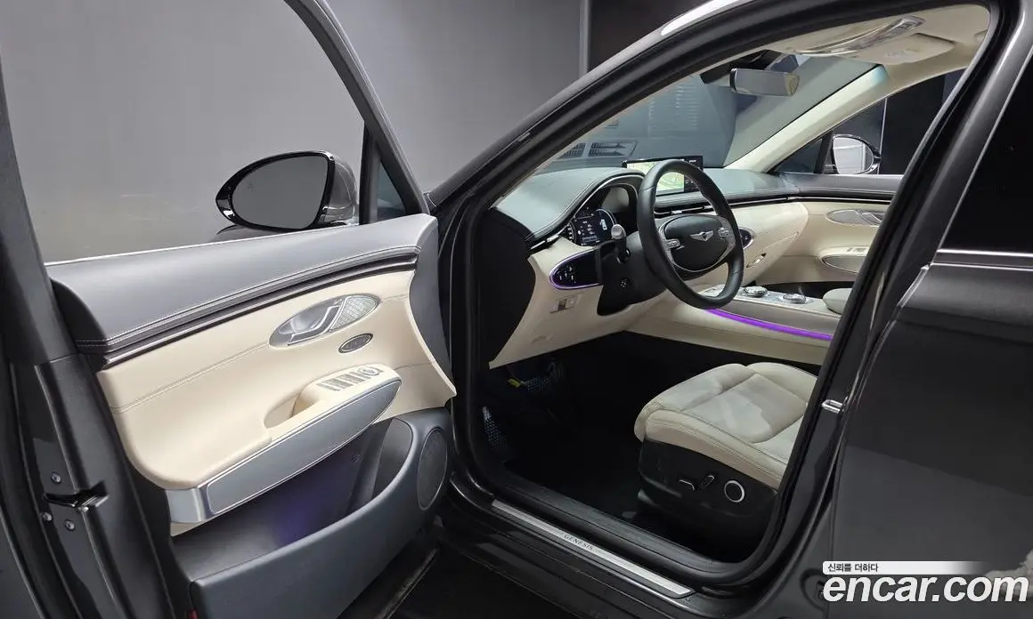 Genesis GV70 2024 2.5 автомат (гидро), фото 13