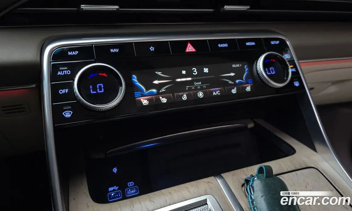 Genesis GV80 2023 3.0 автомат (гидро), фото 23
