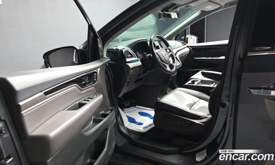 Honda Odyssey 2017 3.5 автомат (гидро), фото 12
