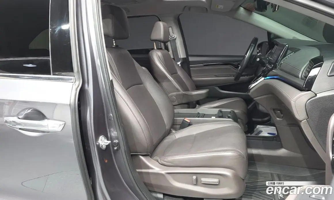 Honda Odyssey 2017 3.5 автомат (гидро), фото 16