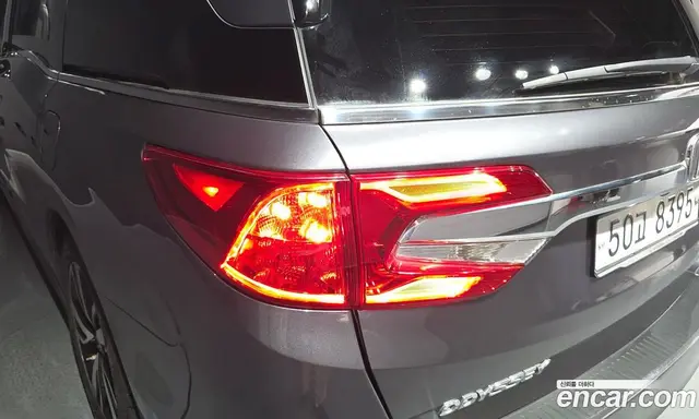 Honda Odyssey 2017 3.5 автомат (гидро), миниатюра 8