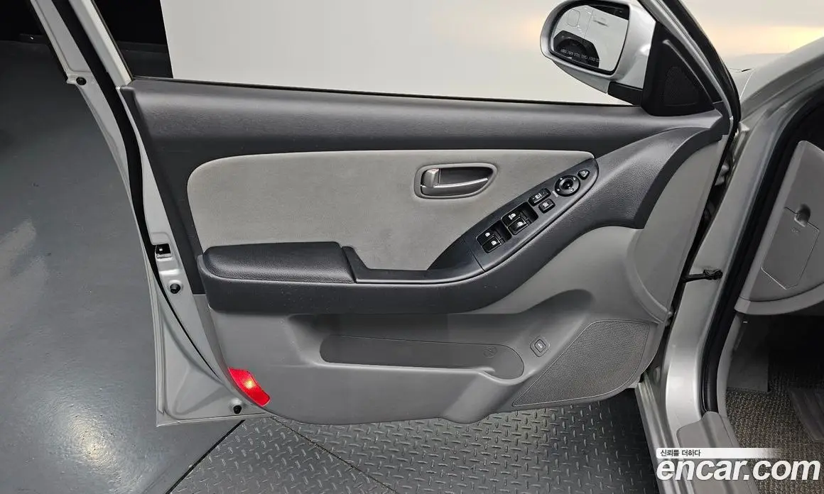 Hyundai Avante 2007 1.6 автомат (гидро), фото 13