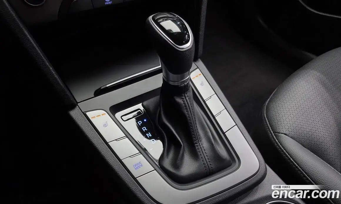 Hyundai Avante 2017 1.6 автомат (гидро), фото 12