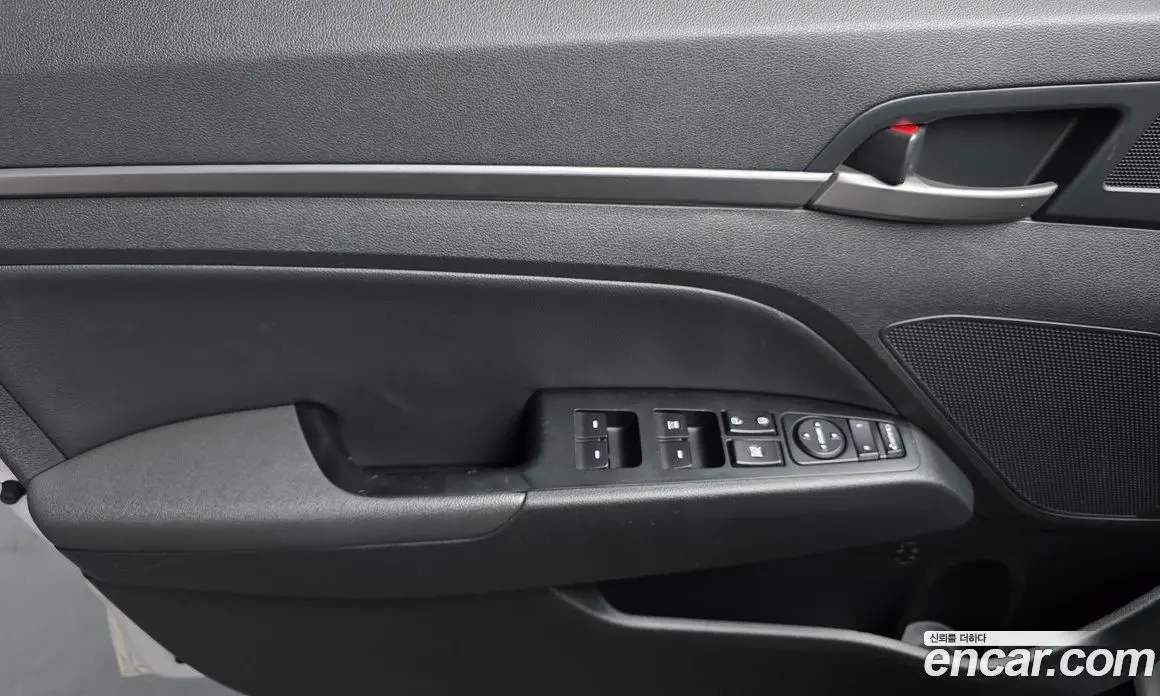 Hyundai Avante 2017 1.6 автомат (гидро), фото 14