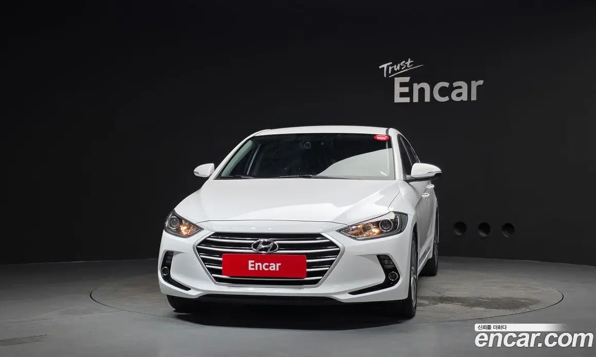 Hyundai Avante 2017 1.6 автомат (гидро), фото 3