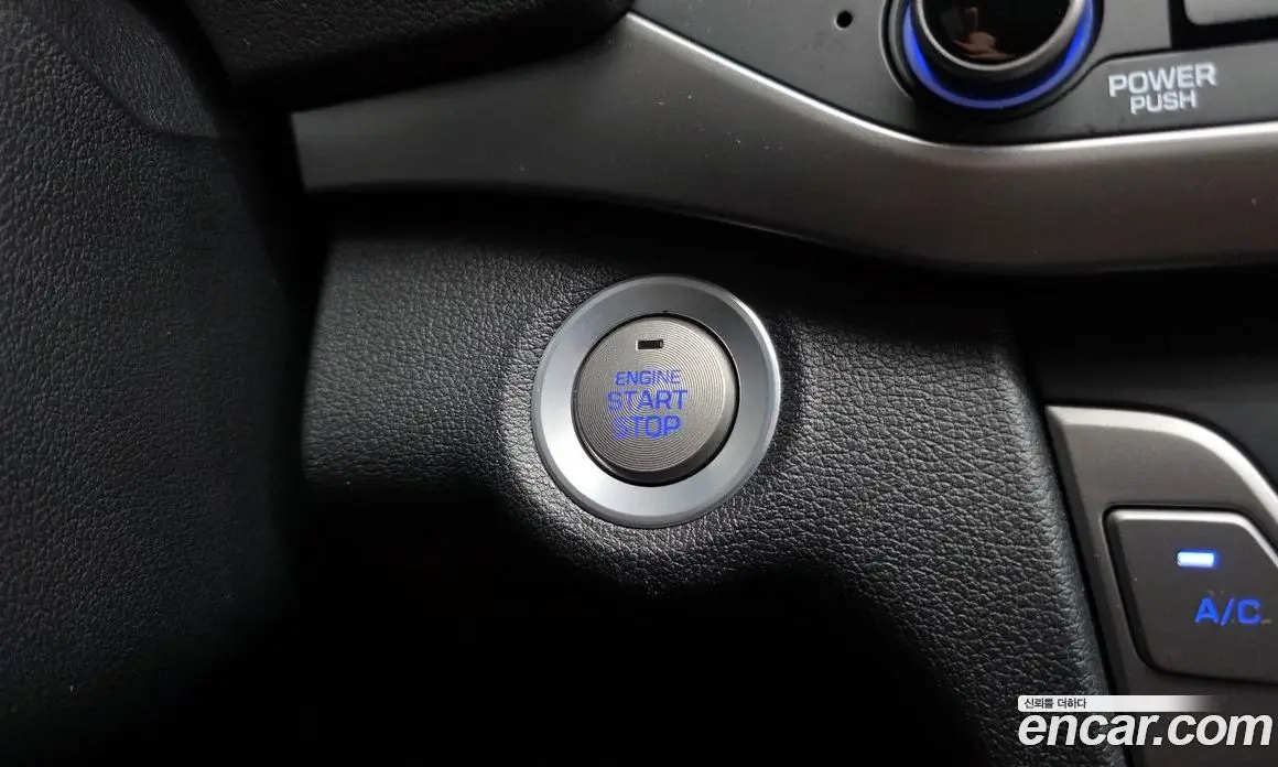Hyundai Avante 2017 1.6 автомат (гидро), фото 23