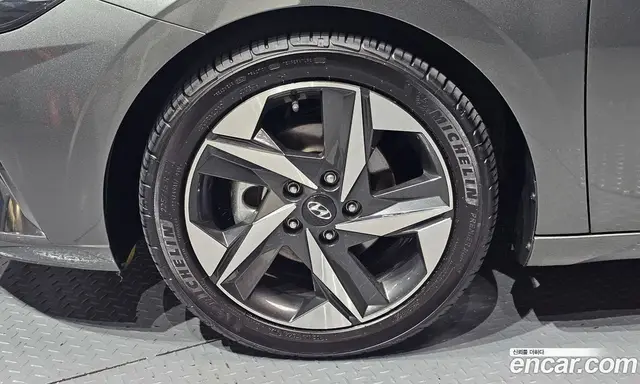 Hyundai Avante 2020 1.6 автомат (гидро), миниатюра 5