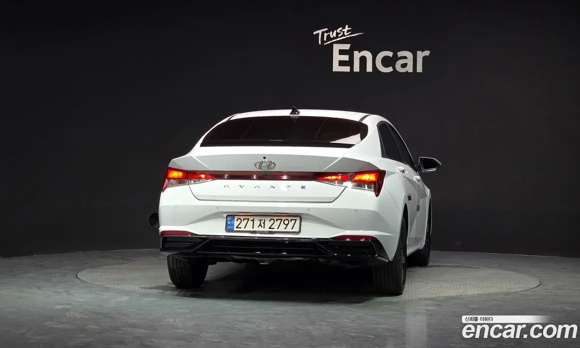 Hyundai Avante 2022 1.6 автомат (гидро), фото 4