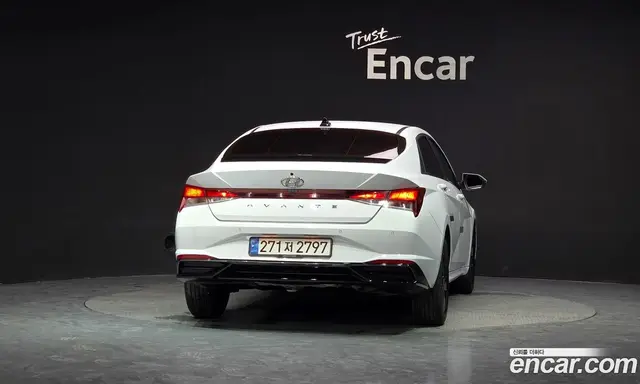 Hyundai Avante 2022 1.6 автомат (гидро), миниатюра 4
