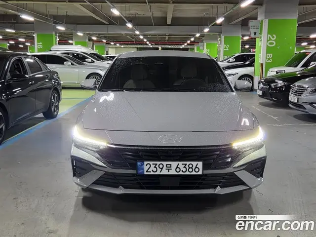 Hyundai Avante 2024 1.6 автомат (гидро), миниатюра 1