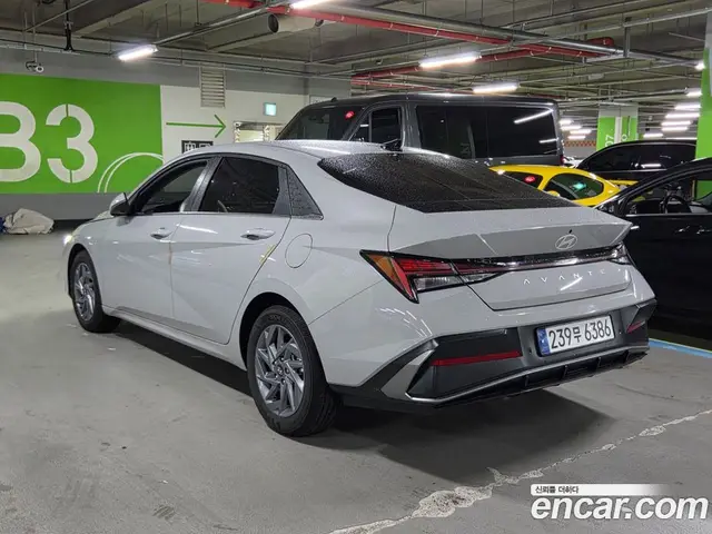 Hyundai Avante 2024 1.6 автомат (гидро), миниатюра 2