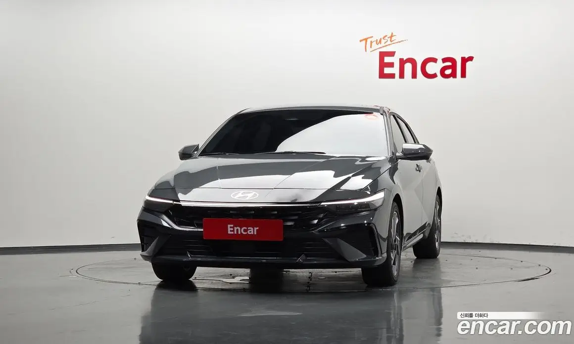 Hyundai Avante 2025 1.6 автомат (гидро), фото 3