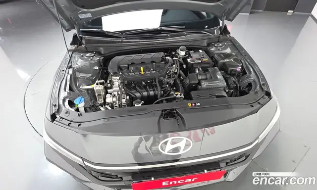 Hyundai Avante 2025 1.6 автомат (гидро), миниатюра 6