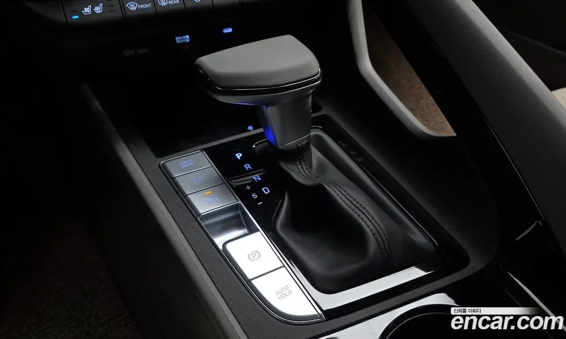 Hyundai Avante 2025 1.6 автомат (гидро), фото 9