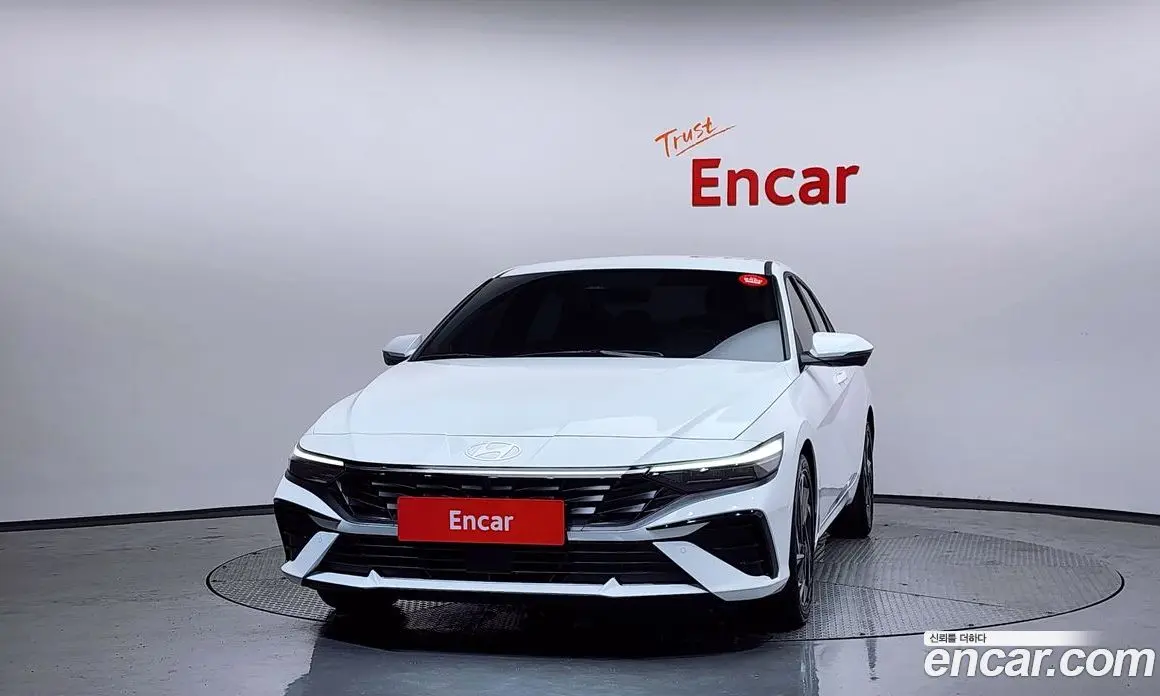 Hyundai Avante 2025 1.6 автомат (гидро), фото 3