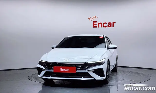 Hyundai Avante 2025 1.6 автомат (гидро), миниатюра 3
