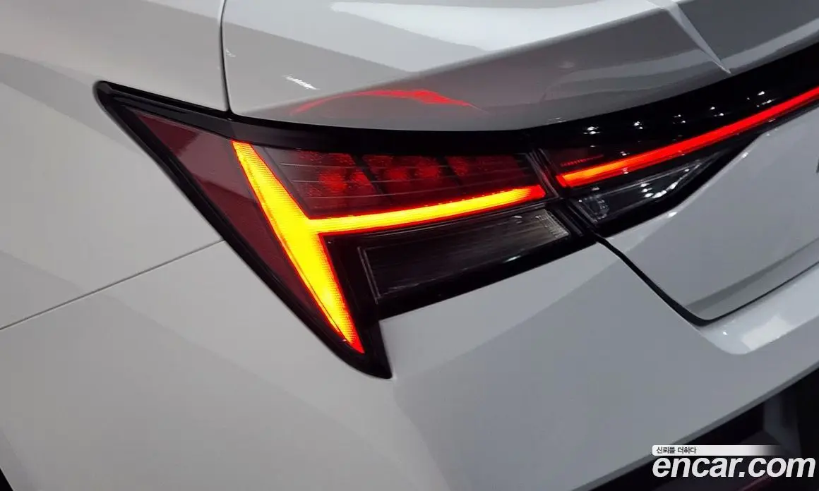 Hyundai Avante 2025 1.6 автомат (гидро), фото 9