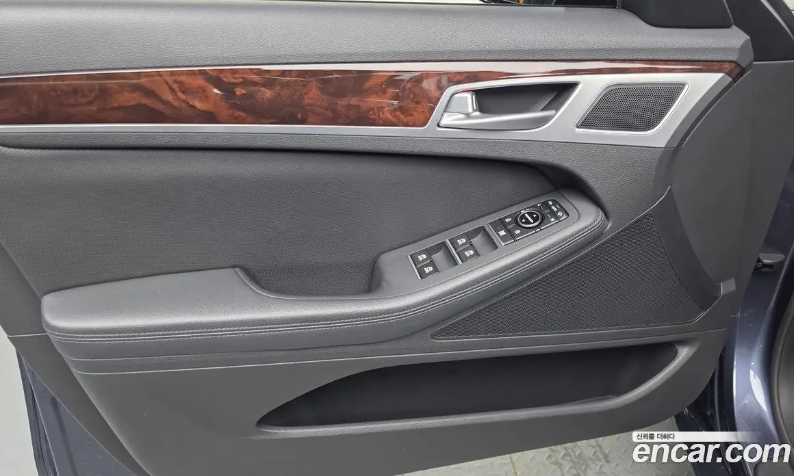 Hyundai Genesis 2014 3.3 автомат (гидро), фото 13