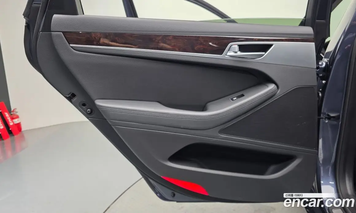 Hyundai Genesis 2014 3.3 автомат (гидро), фото 14